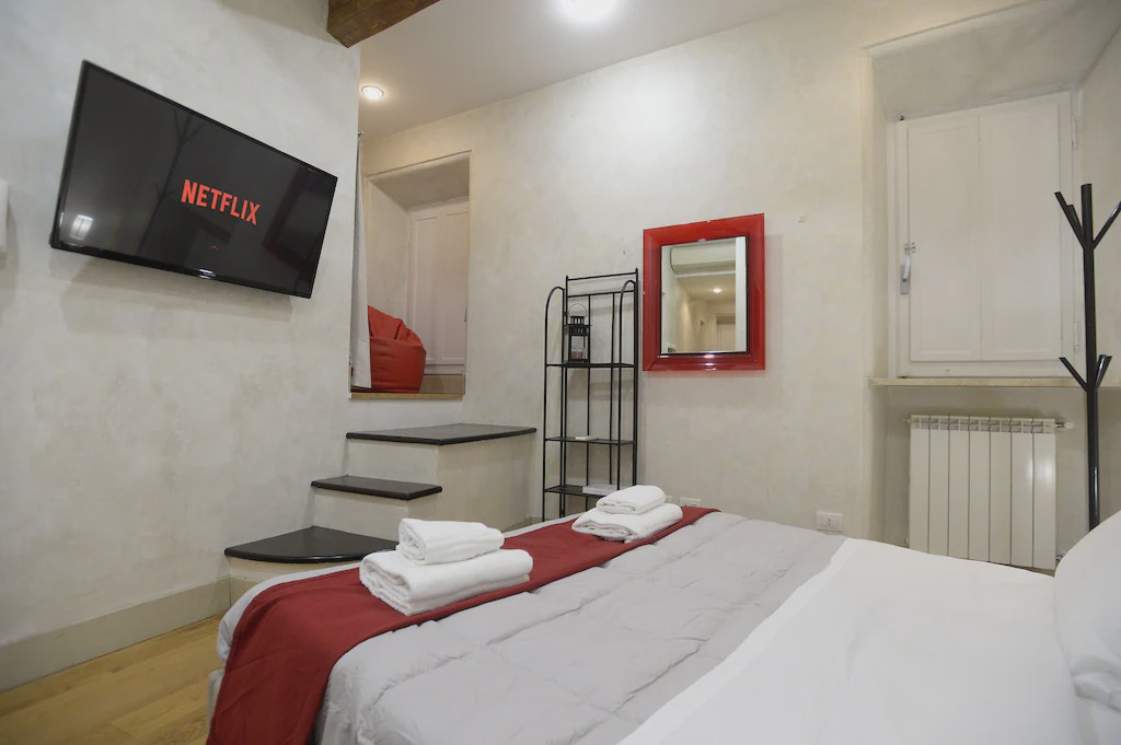 Photo of Bedroom in Rione VI Parione