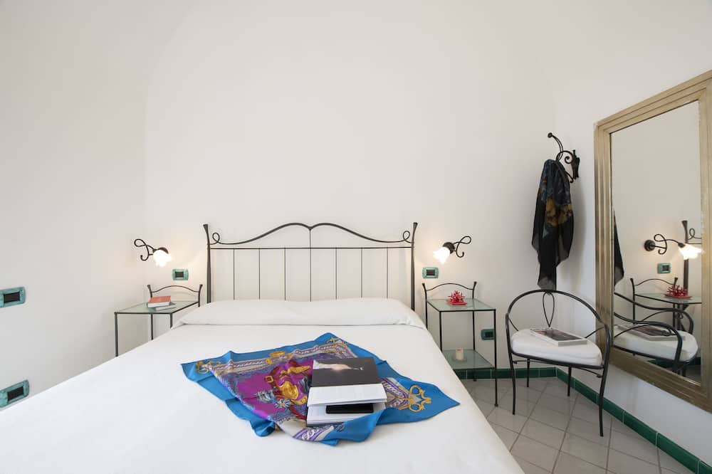 Photo of Bedroom in Castiglione