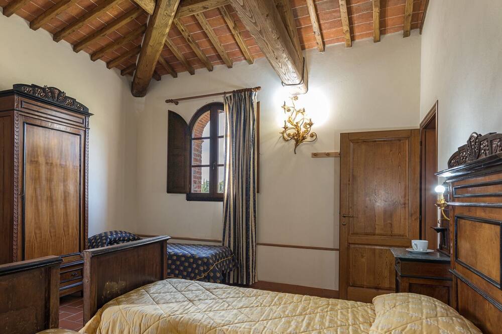 Photo of Bedroom in Pieve a Presciano