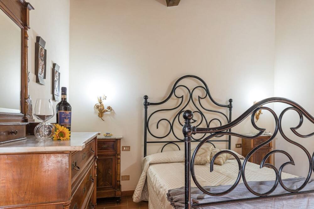Photo of Bedroom in Pieve a Presciano