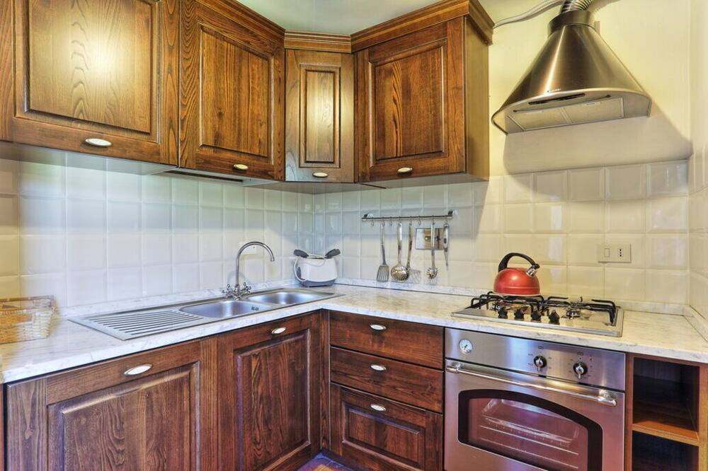 Photo of Kitchen in Calci