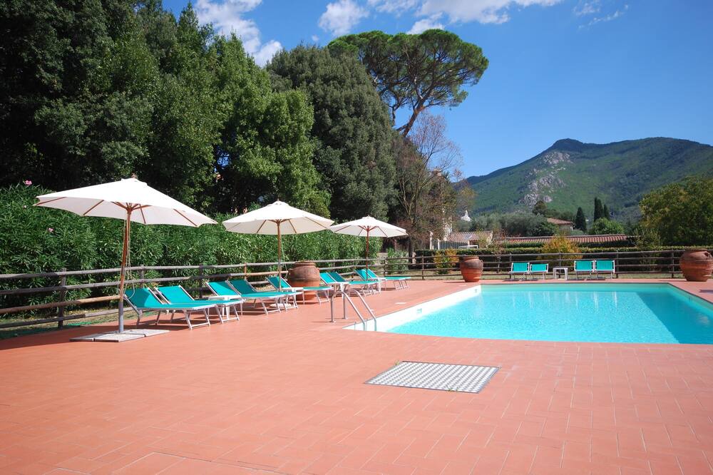 Photo of Outdoor in Calci