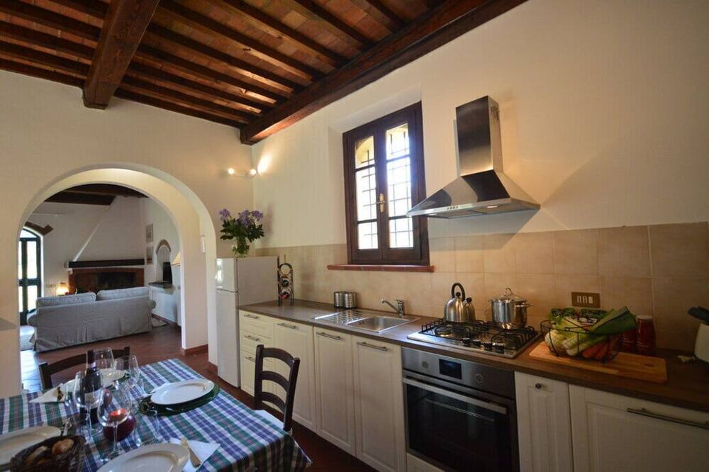 Photo of Kitchen in Calci