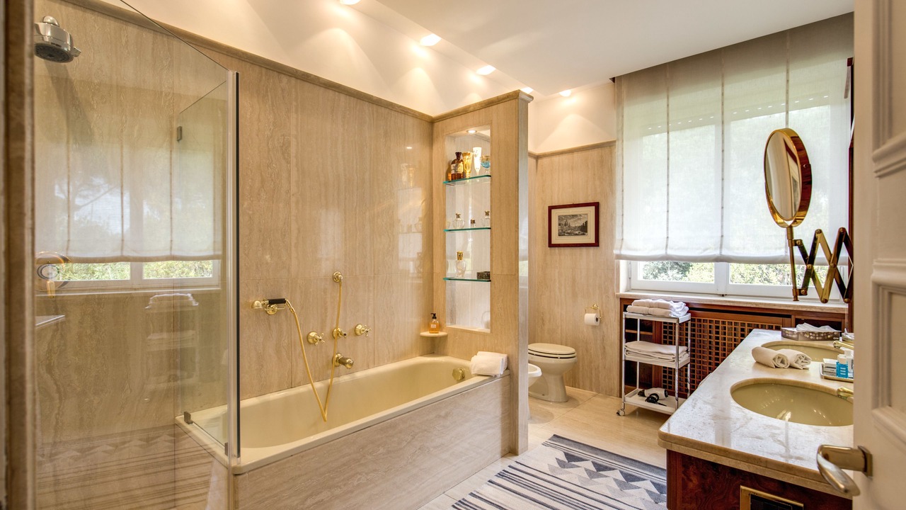 Photo of Bathroom in Zona XXXIV Casal Palocco