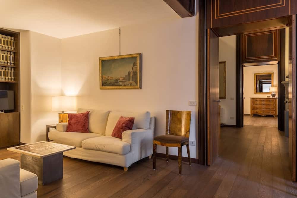 Photo of Livingroom in Rione IX Pigna