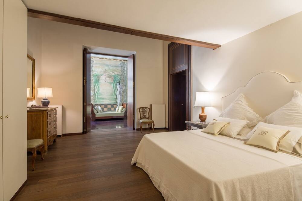 Photo of Bedroom in Rione IX Pigna