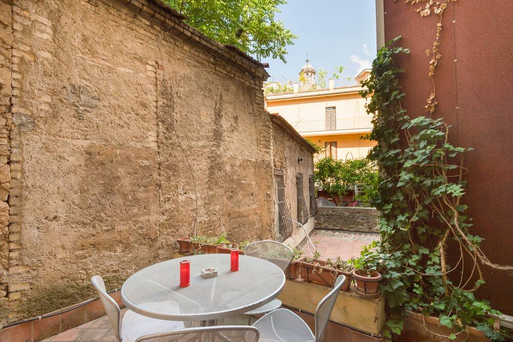 Photo of Patio Balcony in Rione XI Sant'Angelo