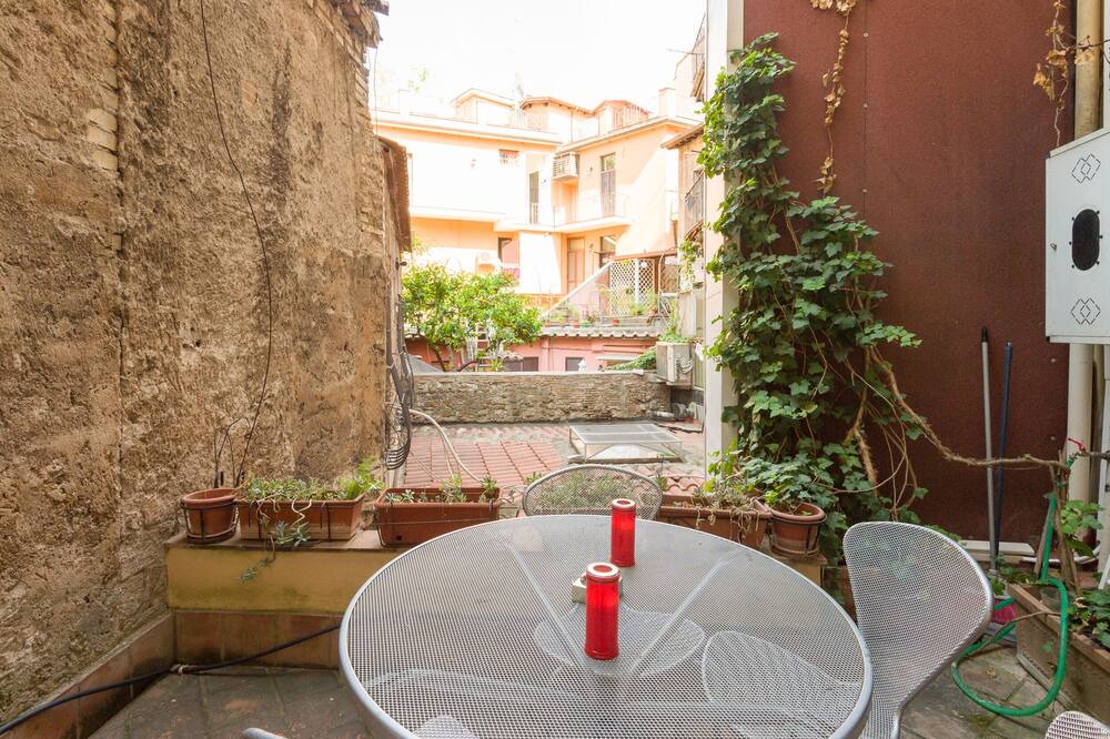 Photo of Patio Balcony in Rione XI Sant'Angelo