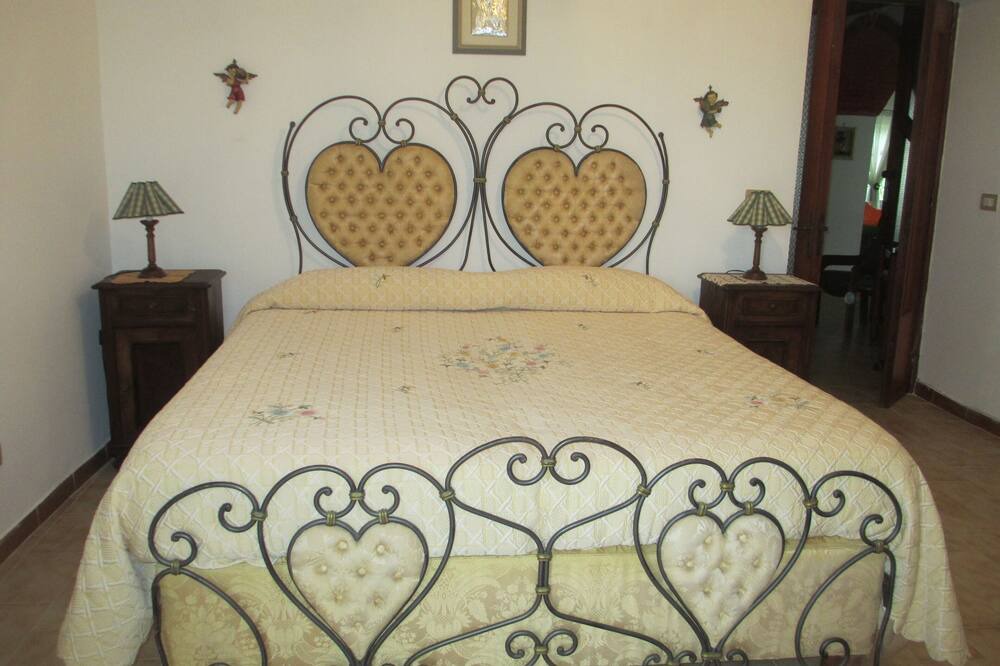 Photo of Bedroom in Piazza-Tralia-Pendolo