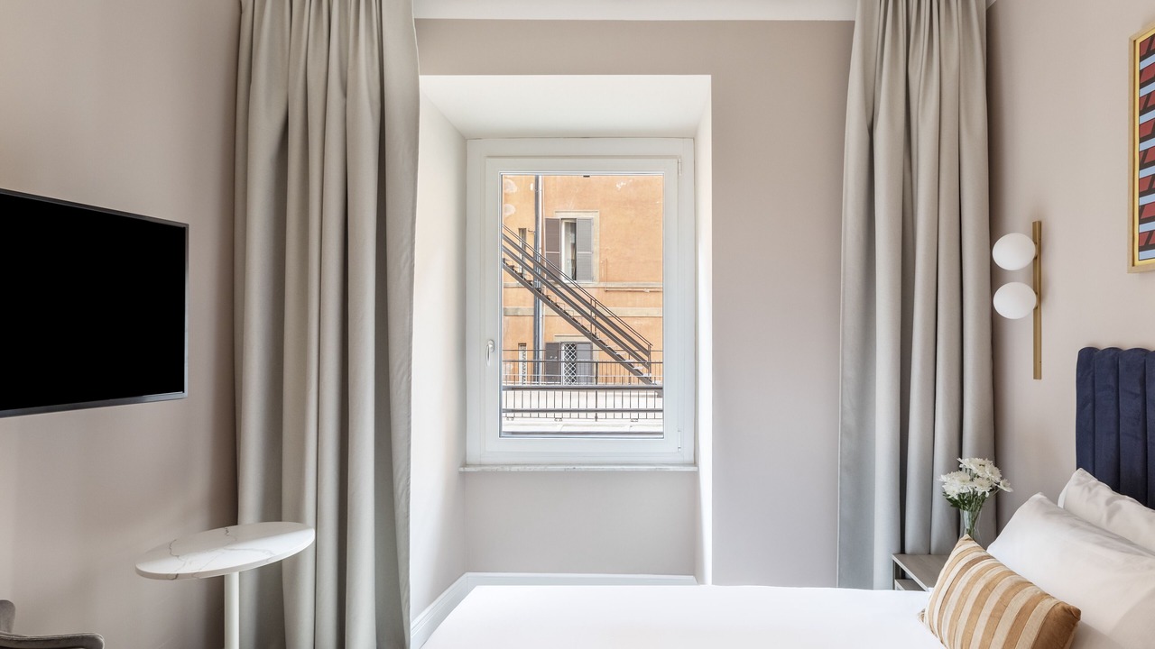 Photo of Bedroom in Rome City Centre