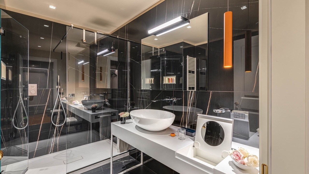 Photo of Bathroom in Lucca Historical Center