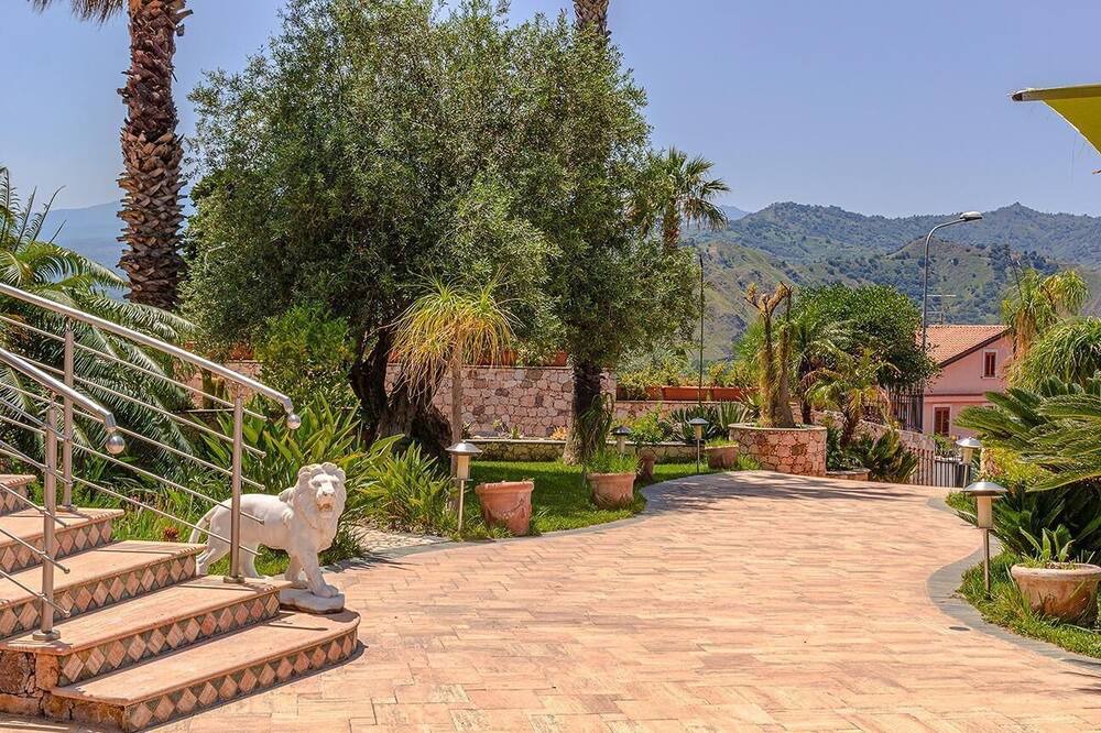 Photo of Outdoor in Trappitello