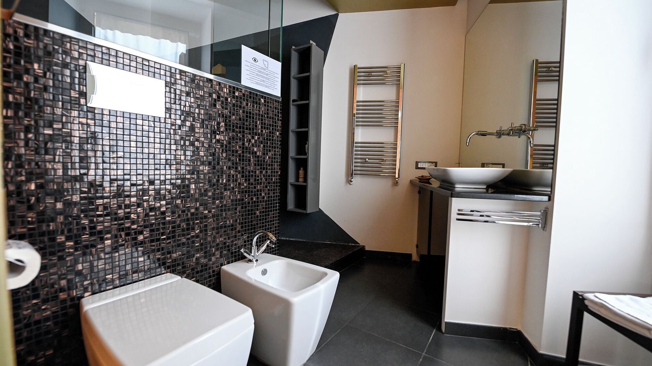 Photo of Bathroom in Salario