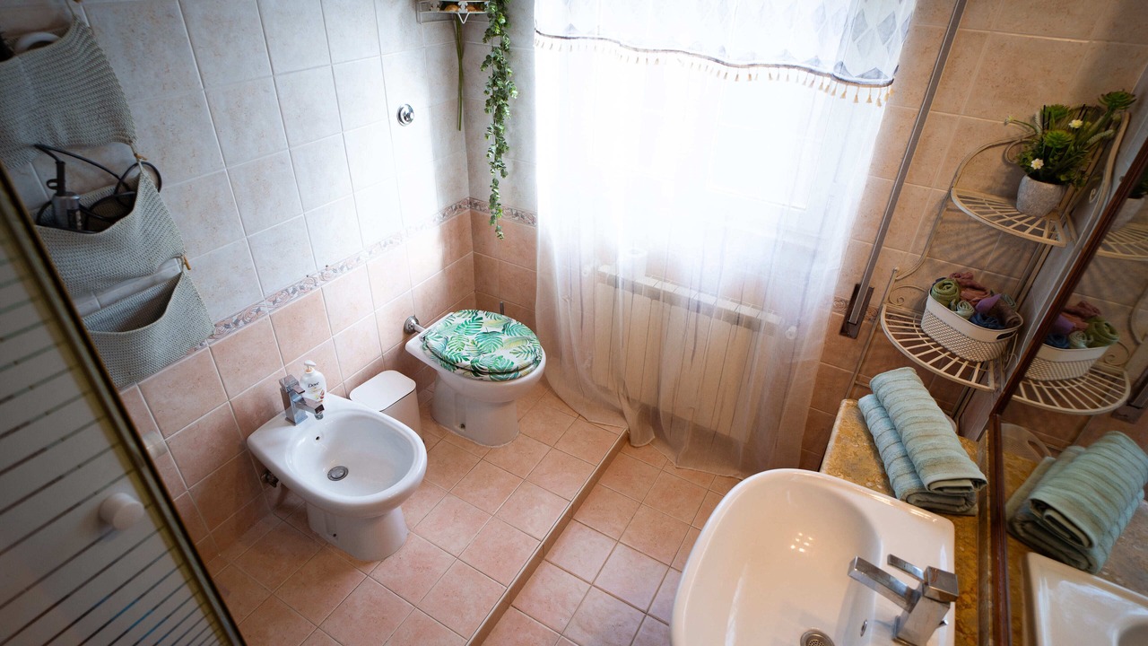 Photo of Bathroom in Quartiere XXXIV Lido di Ostia Levante