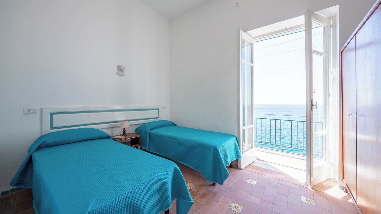 Photo of Bedroom in Minori
