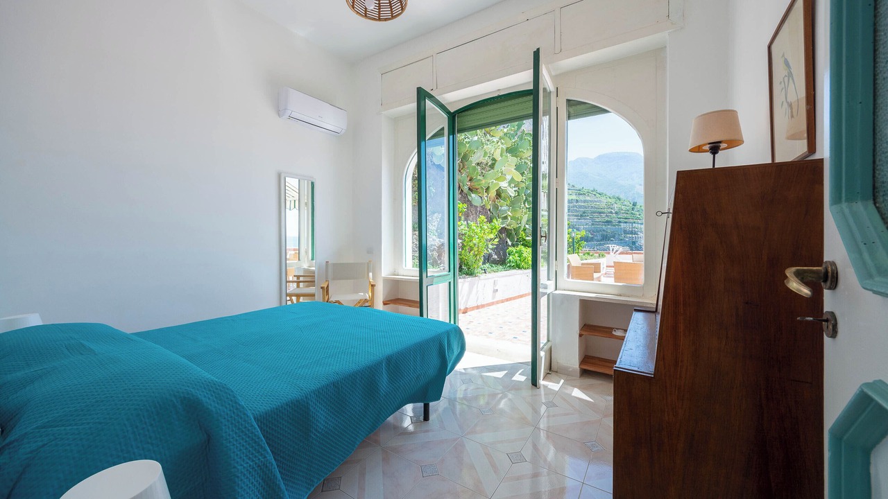 Photo of Bedroom in Minori