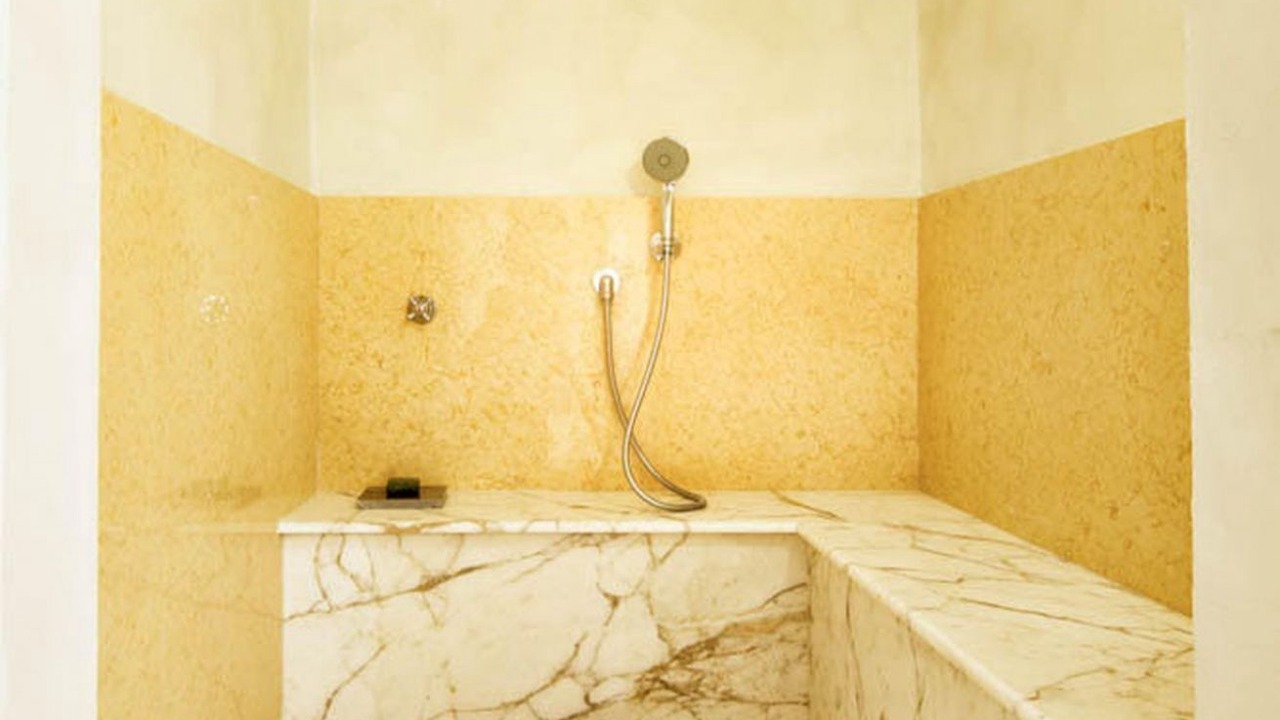 Photo of Bathroom in Roman Ghetto