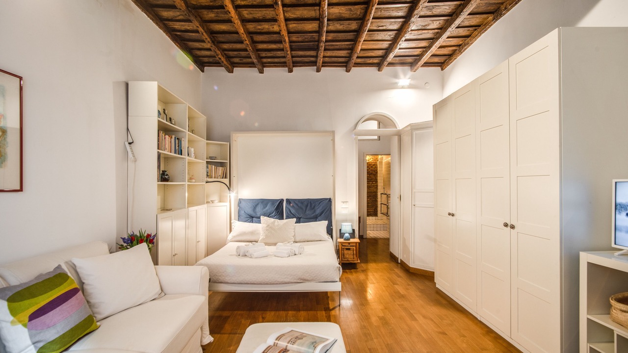 Photo of Bedroom in Rione VI Parione