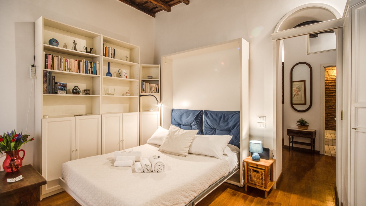 Photo of Bedroom in Rione VI Parione