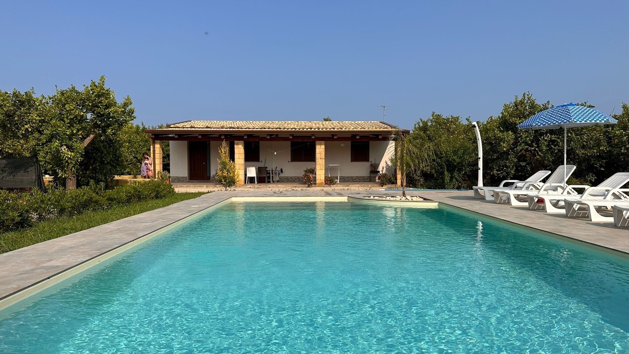 Photo of Outdoor in Avola