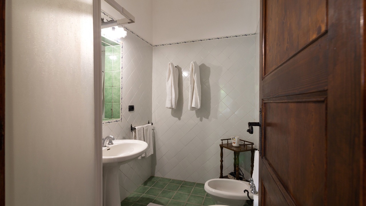 Photo of Bathroom in Porticalazzo
