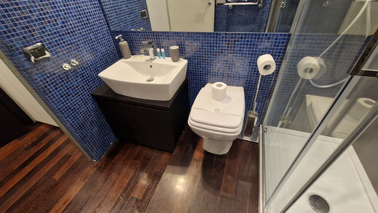Photo of Bathroom in Rione VI Parione
