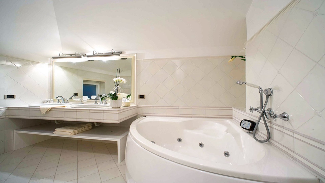 Photo of Bathroom in Sorrento City Centre