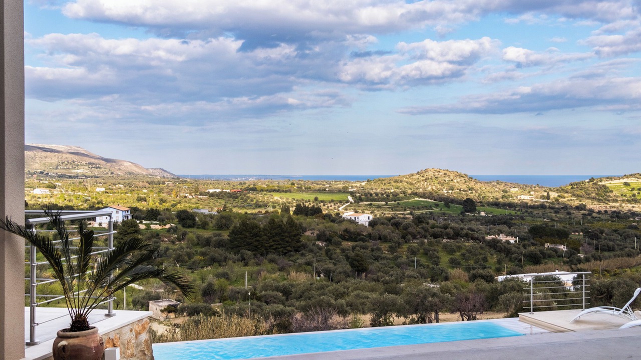 Photo of Outdoor in Avola