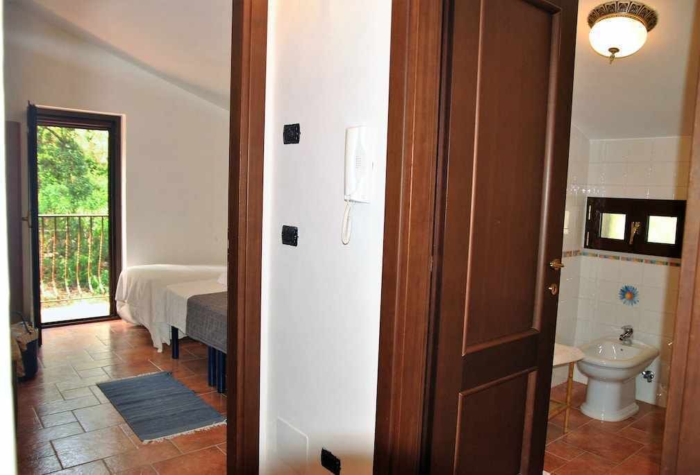 Photo of Bedroom in Itri