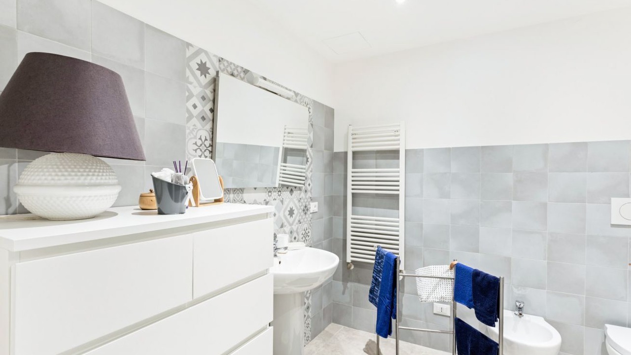Photo of Bathroom in Picanello-Ognina-Barriera-Canalicchio