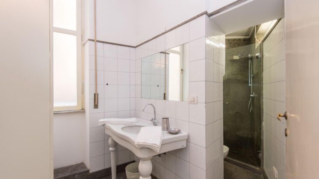 Photo of Bathroom in Navona