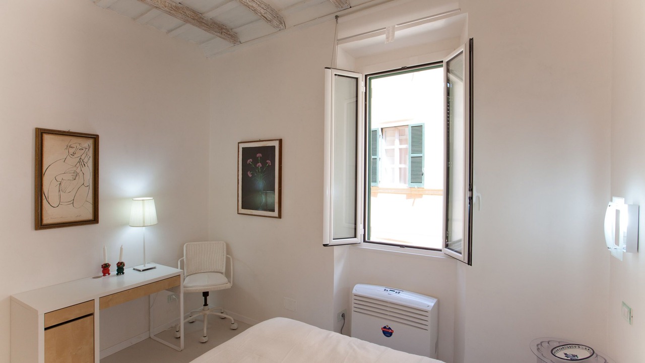 Photo of Bedroom in Rome City Centre