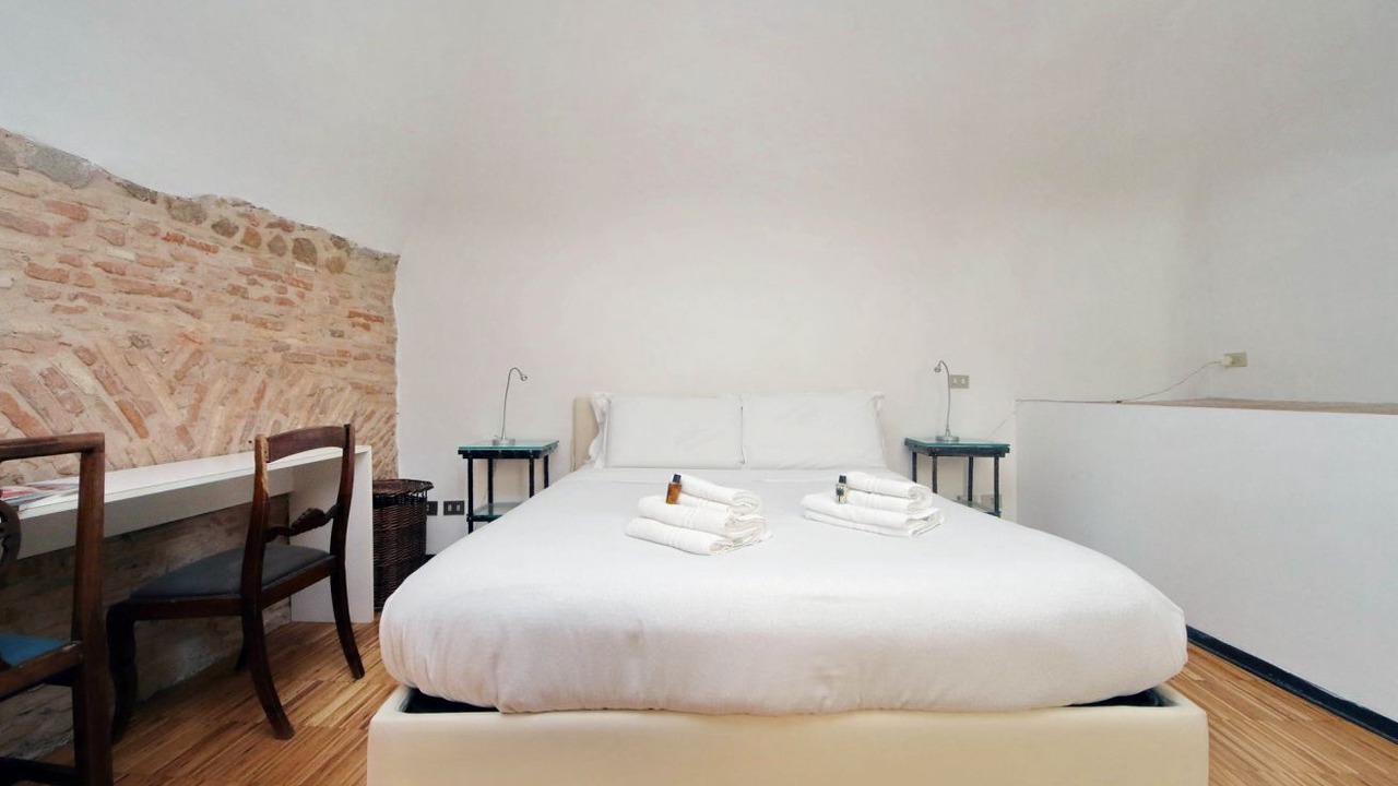 Photo of Bedroom in Roman Ghetto
