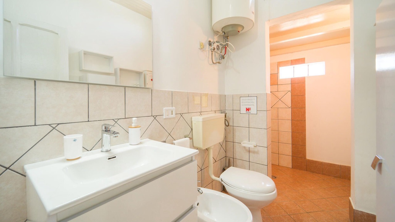 Photo of Bathroom in Menfi