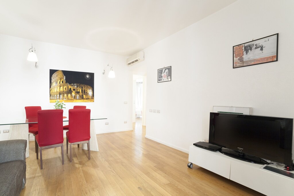 Photo of Livingroom in Rione XVIII Castro Pretorio