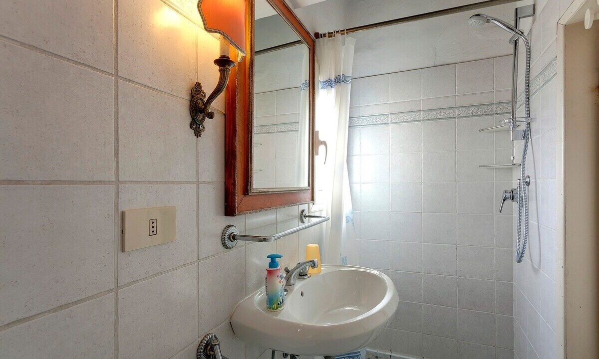 Photo of Bathroom in Santissima Annunziata