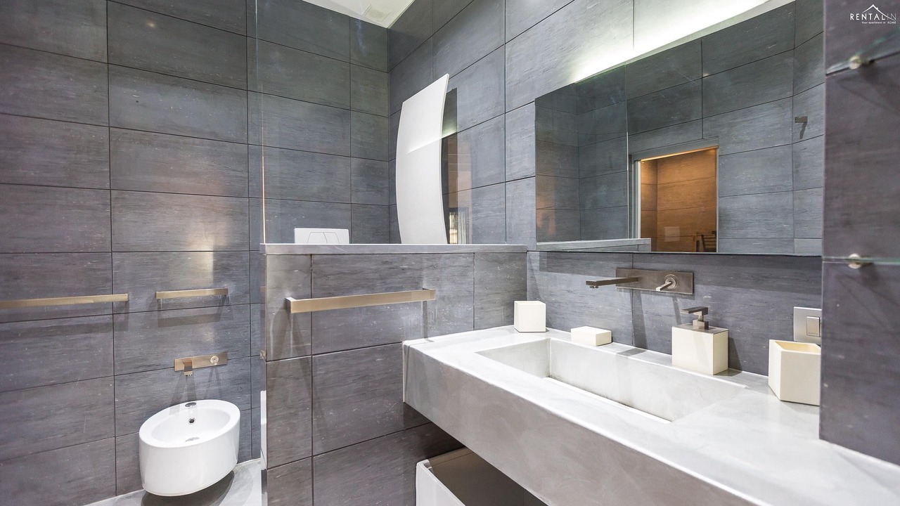 Photo of Bathroom in Rione III Colonna