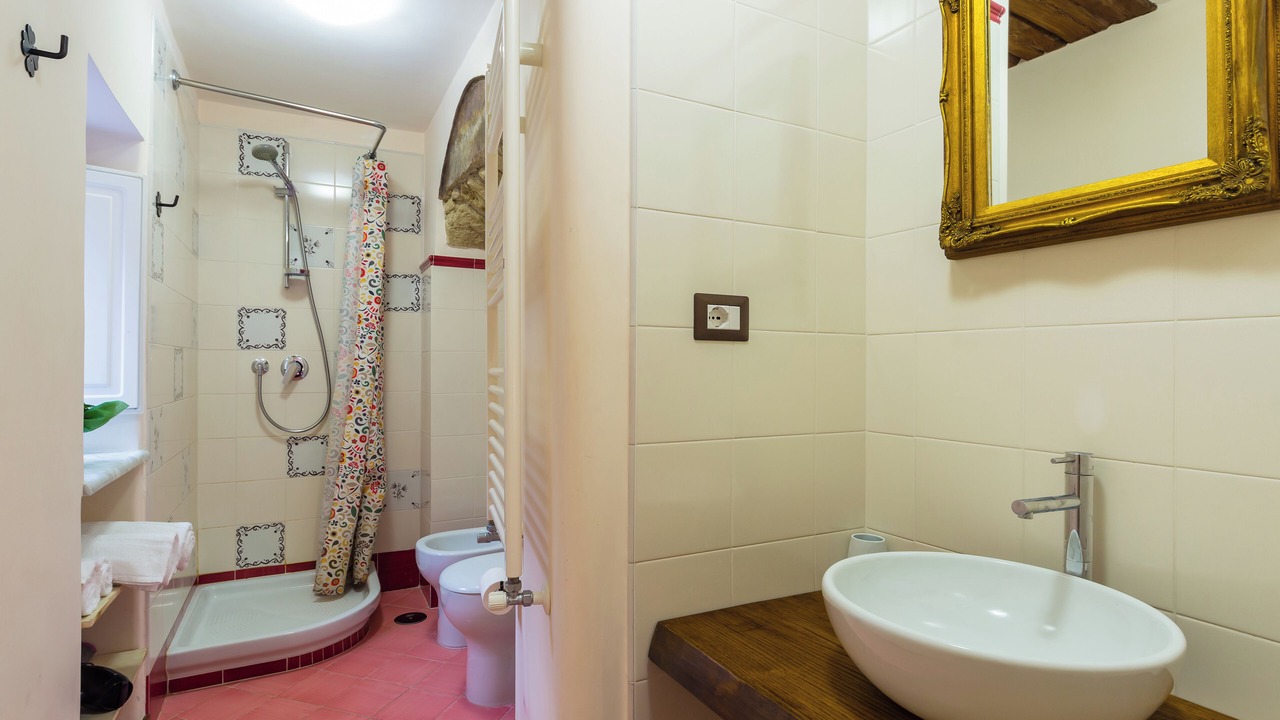 Photo of Bathroom in Rione Duomo