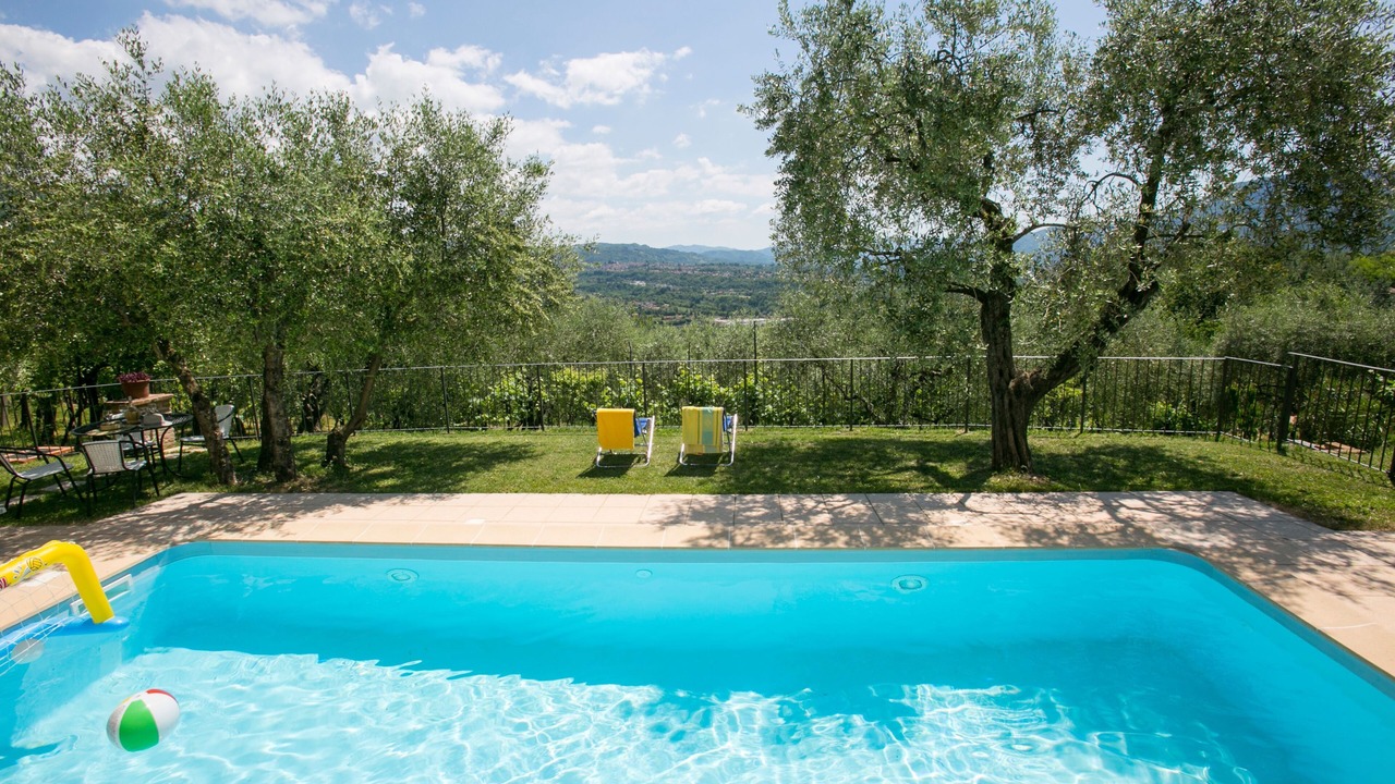 Photo of Outdoor in Mologno
