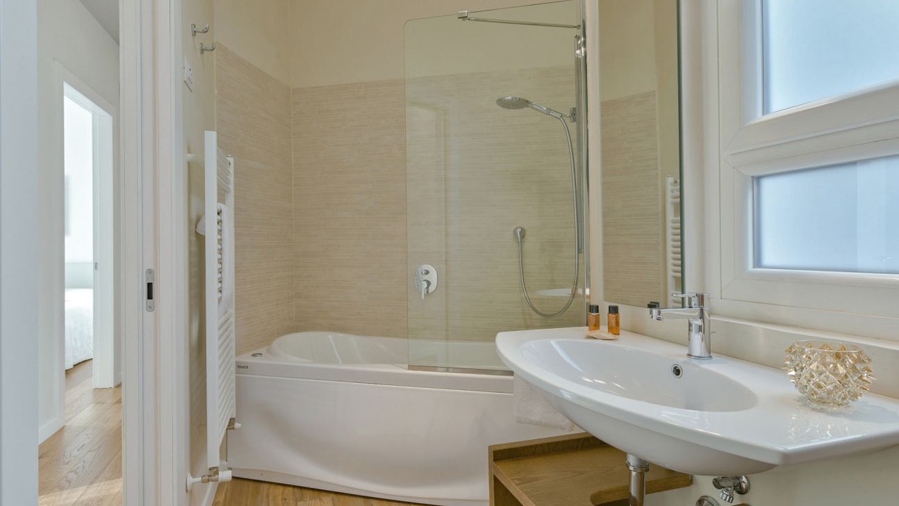 Photo of Bathroom in Oltrarno