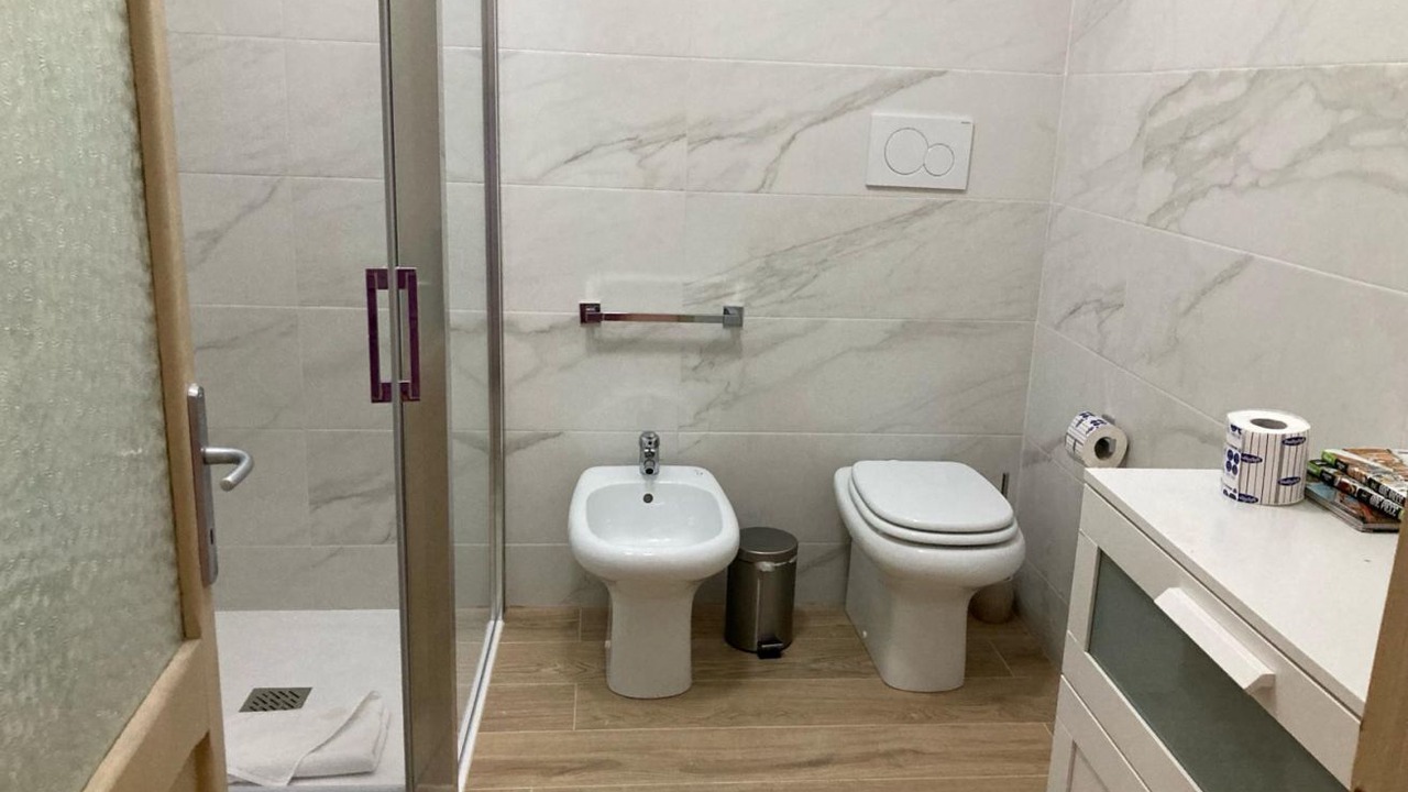 Photo of Bathroom in Rione VI Parione