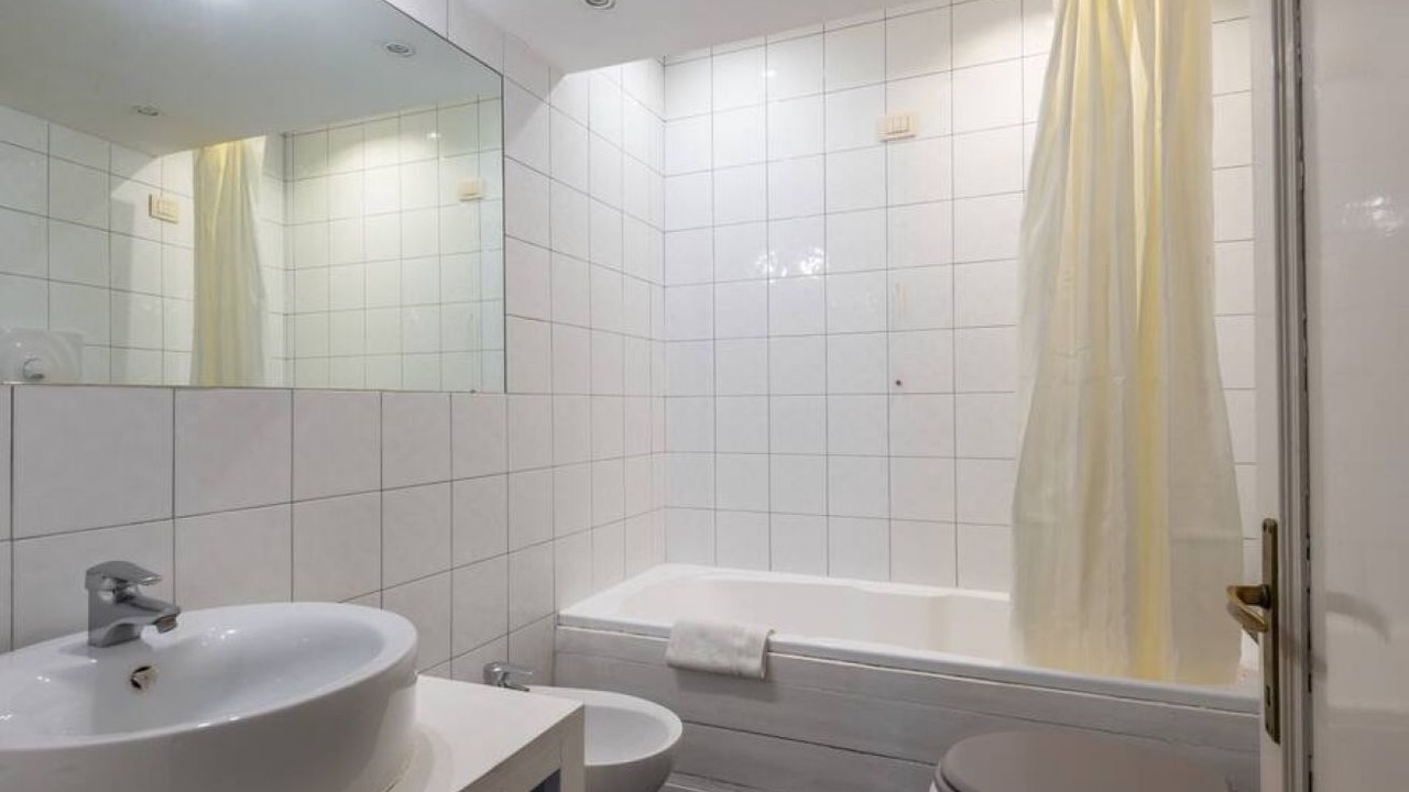 Photo of Bathroom in Navona