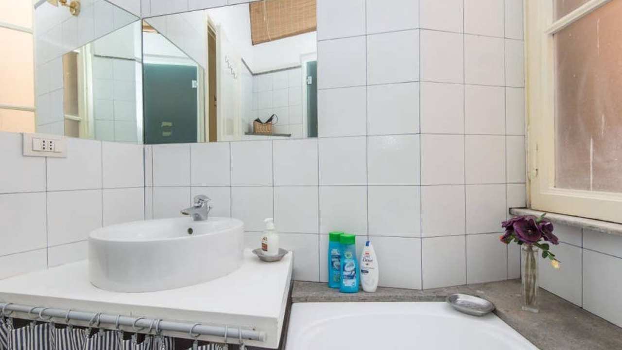 Photo of Bathroom in Navona