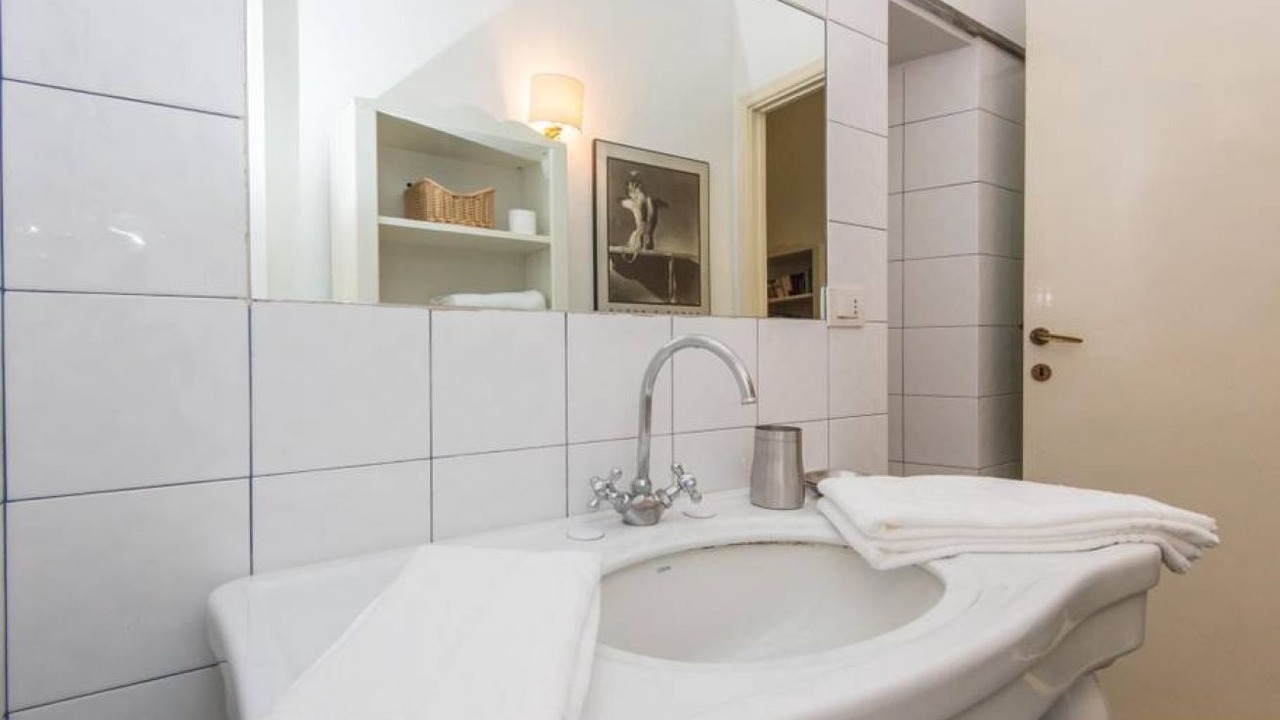 Photo of Bathroom in Navona