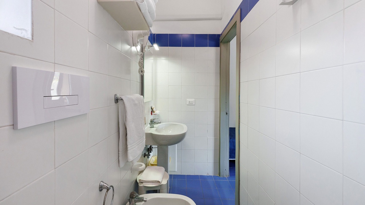 Photo of Bathroom in Laura