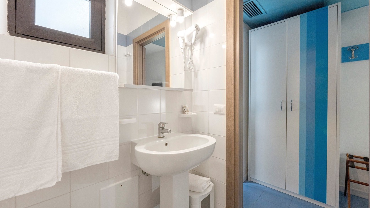Photo of Bathroom in Laura