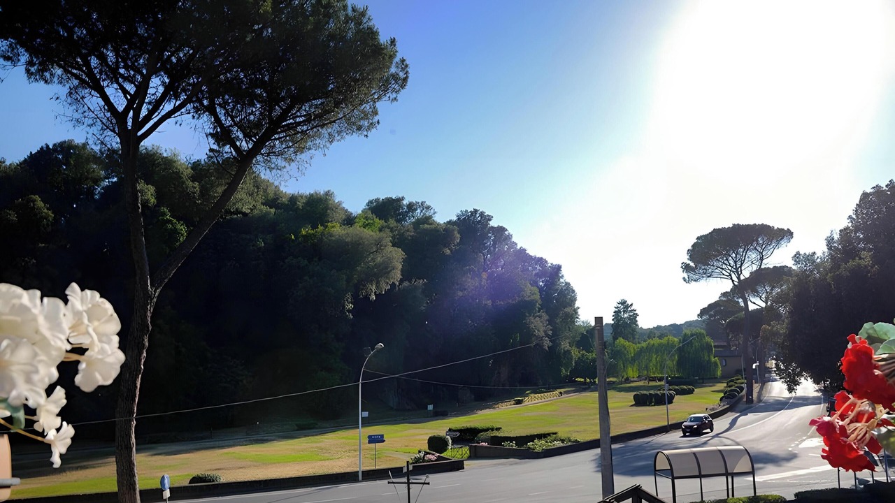 Photo of Others in Sutri
