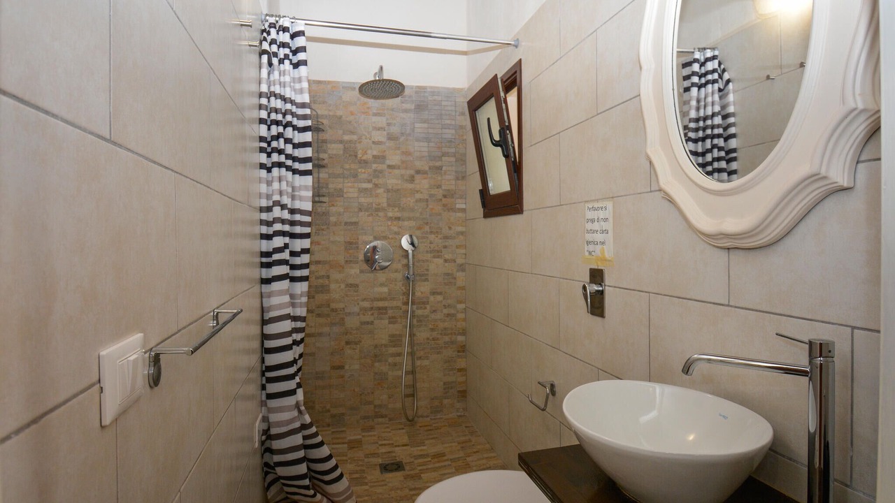 Photo of Bathroom in Comiso