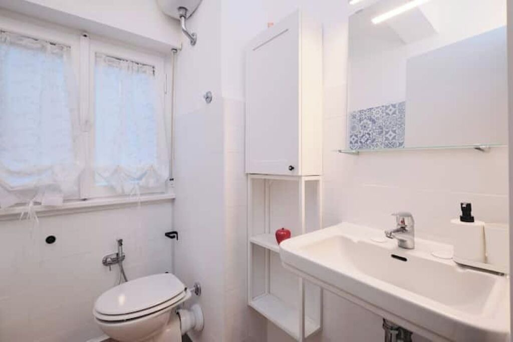 Photo of Bathroom in Tuscolano