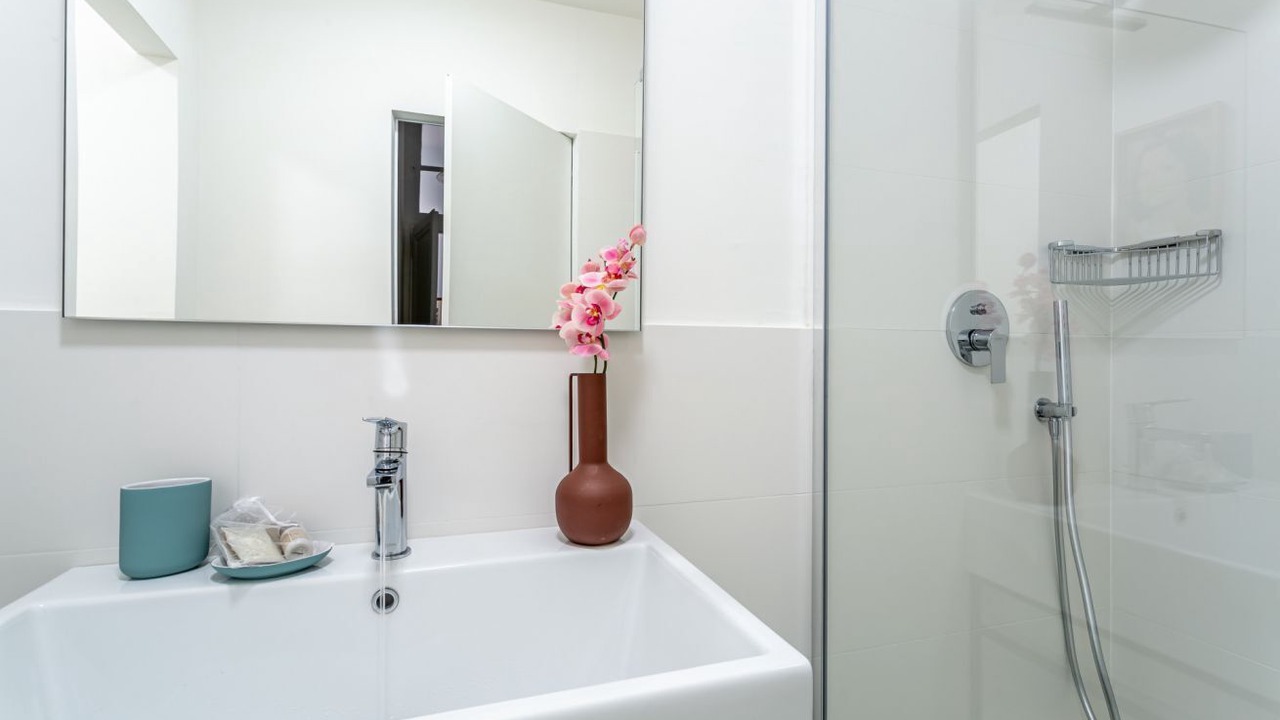 Photo of Bathroom in Salario